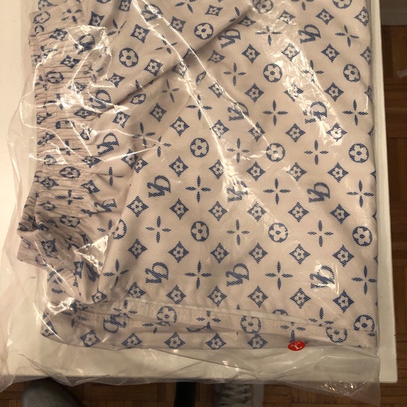 vandy the pink lv hoodie